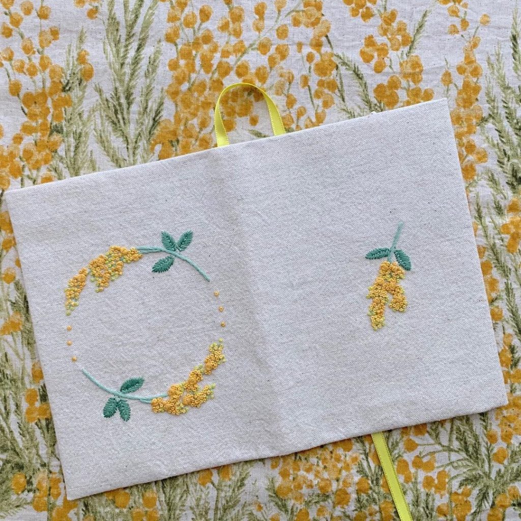 感謝を贈るミモザ刺繍