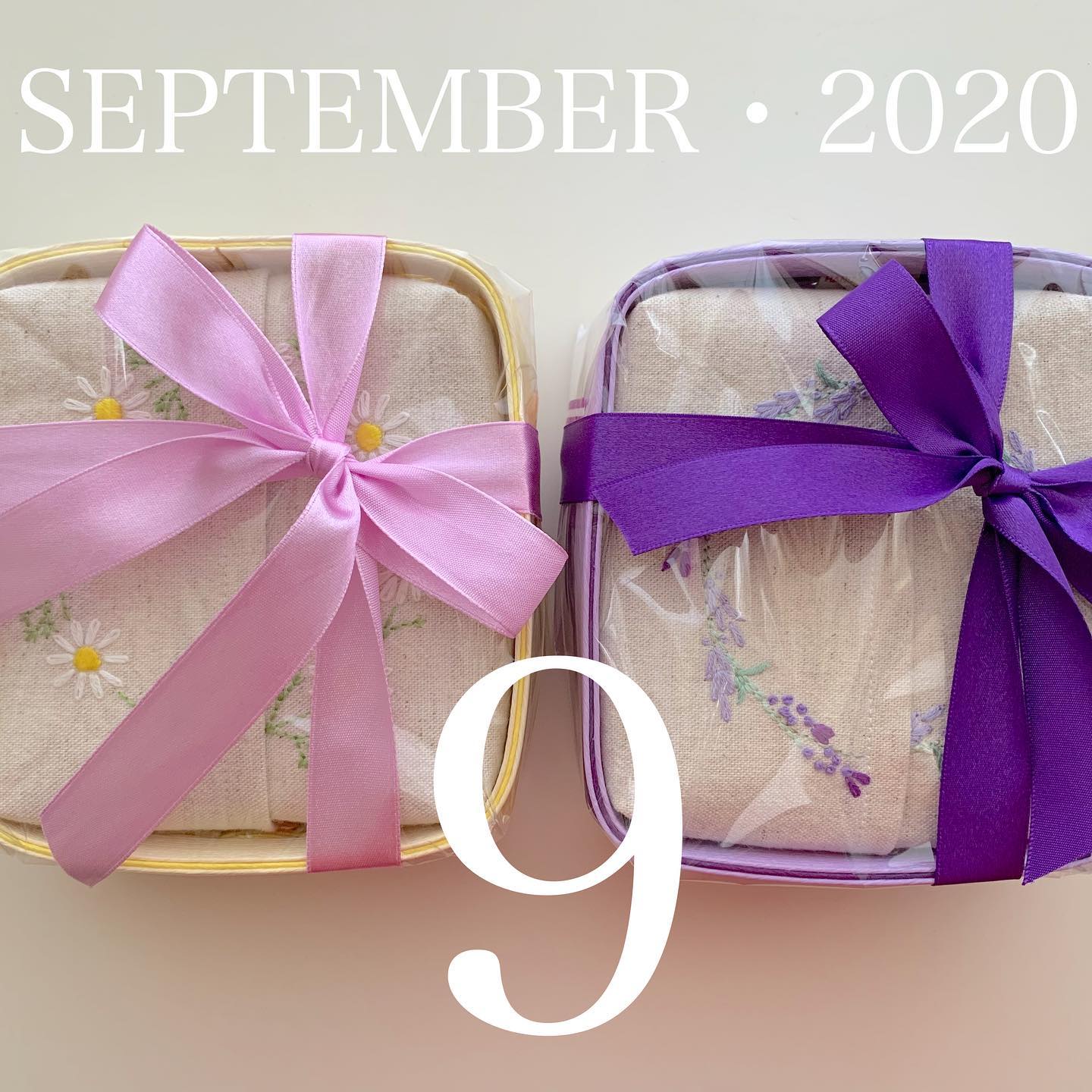 #SEPTEMBER・2020#2020年9月#令和2年9月#敬老の日#敬老の日プレゼント に#半分サイズティッシュ#カモミール刺繍#ラベンダー刺繍